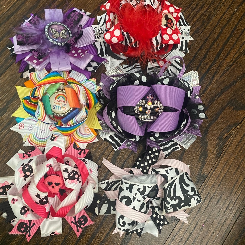 6 oversized bows